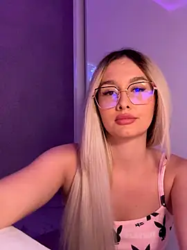 mollyxxx online show from 10-13-25, 03:17