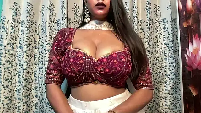 Snapshot of Khusthubhisha chatting on 10-17-25, 03:47 Khusthubhisha online show from 10-17-25, 03:47
