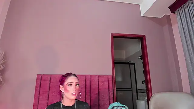 Snapshot of JupiteFox chatting on 01-15-26, 12:48 JupiteFox online show from 01-15-26, 12:48