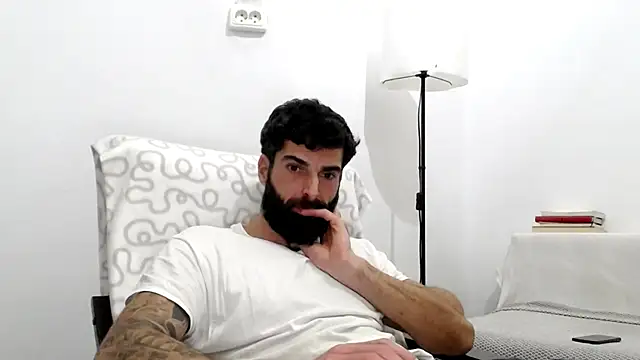 Verycutex online show from 12-19-25, 10:17