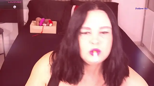 Alenny11 online show from 10-13-25, 03:06