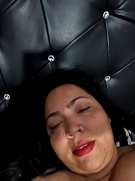 NIKOLE1301 online show from 12-17-25, 09:21