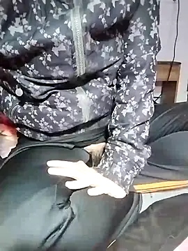 loveyou246 online show from 02-06-25, 01:38