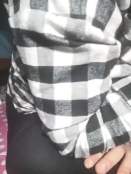 loveyou246 online show from 02-12-25, 04:00