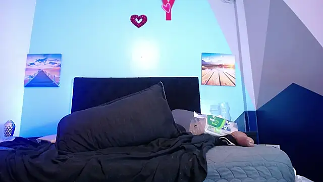 Snapshot of juanses_n_toro chatting on 03-10-25, 04:25 juanses n toro online show from 03-10-25, 04:25