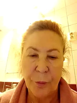 Hottie-Mom online show from 10-13-25, 08:25