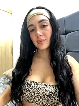 LaanaCooper online show from 09-16-25, 08:54