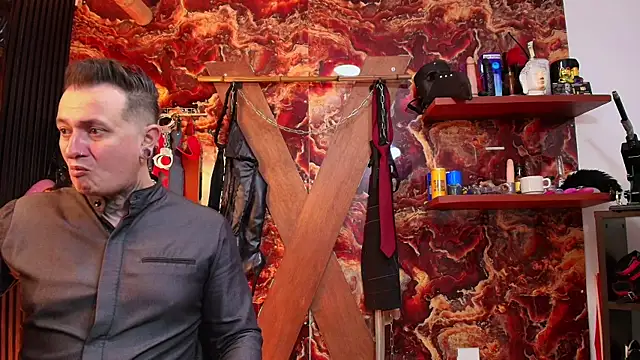 Snapshot of boy_n_girl chatting on 11-16-25, 01:39 boy n girl online show from 11-16-25, 01:39