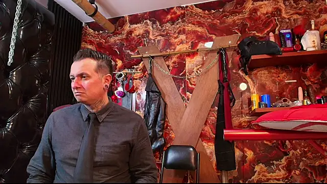 Snapshot of boy_n_girl chatting on 11-26-25, 06:31 boy n girl online show from 11-26-25, 06:31