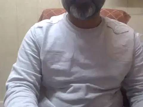 hairymaster95 online show from 12-15-24, 07:24