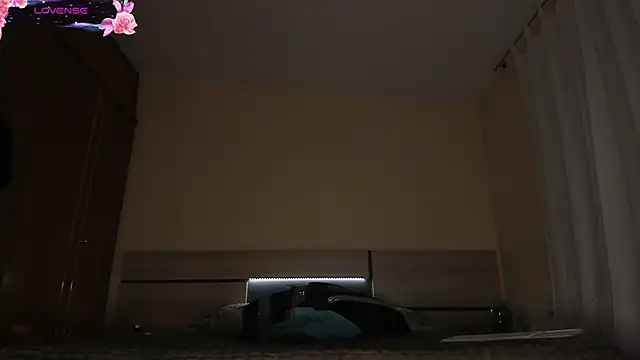 Snapshot of stefany_miller77 chatting on 04-09-26, 04:45 stefany miller77 online show from 04-09-26, 04:45