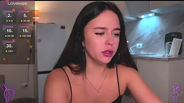 Snapshot of Megan_Nilson chatting on 12-28-24, 11:59 Megan Nilson online show from 12-28-24, 11:59