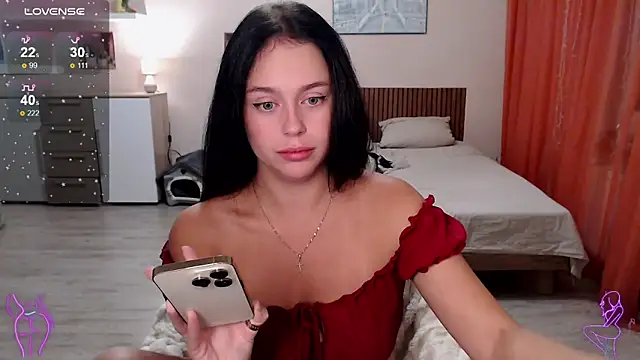 Snapshot of Megan_Nilson chatting on 10-10-25, 11:26 Megan Nilson online show from 10-10-25, 11:26