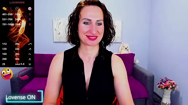 Nia Smithh online show from 10-04-25, 05:38