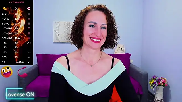 Nia Smithh online show from 11-07-25, 01:33