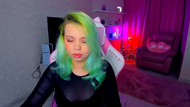 Snapshot of EnergyBunny_1 chatting on 11-13-25, 05:23 EnergyBunny 1 online show from 11-13-25, 05:23