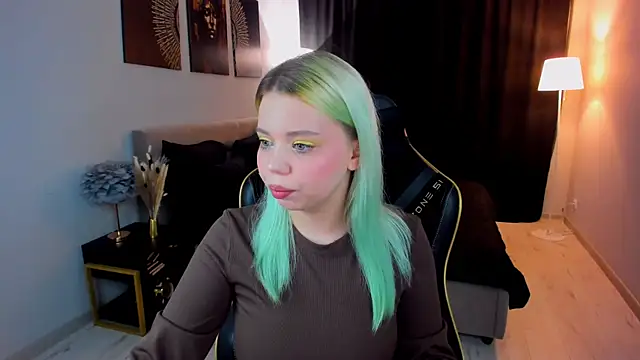 Snapshot of EnergyBunny_1 chatting on 11-14-25, 07:12 EnergyBunny 1 online show from 11-14-25, 07:12