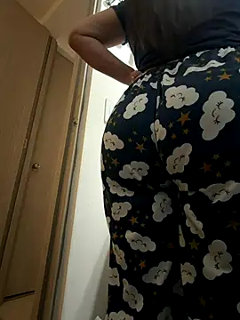 nurse becky online show from 12-14-25, 02:55