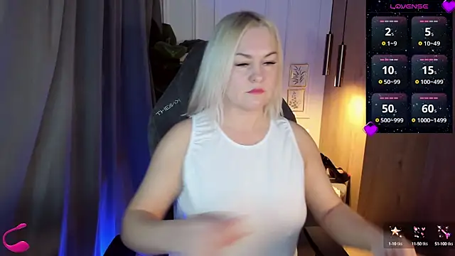 YolandaKiss online show from 03-01-25, 04:58