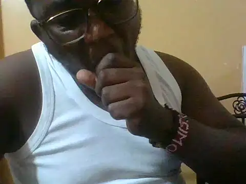 Snapshot of honeyswit chatting on 12-03-25, 08:07 honeyswit online show from 12-03-25, 08:07