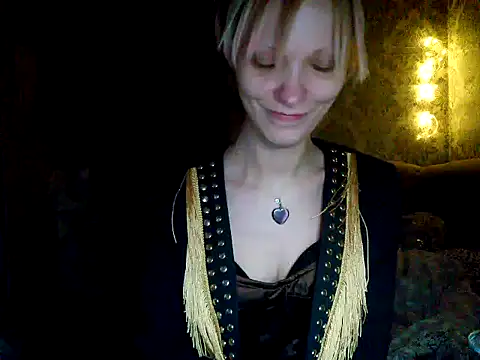Snapshot of WildMissNiks chatting on 12-22-24, 11:00 WildMissNiks online show from 12-22-24, 11:00