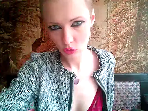 Snapshot of WildMissNiks chatting on 01-21-25, 08:52 WildMissNiks online show from 01-21-25, 08:52