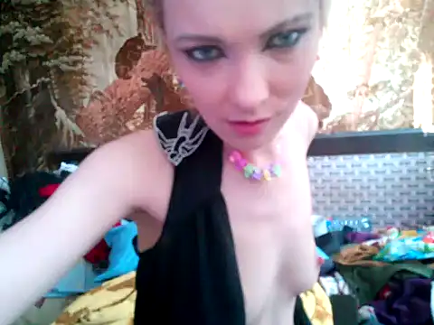 Snapshot of WildMissNiks chatting on 02-23-25, 10:28 WildMissNiks online show from 02-23-25, 10:28