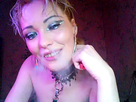 WildMissNiks online show from 11-30-25, 09:24