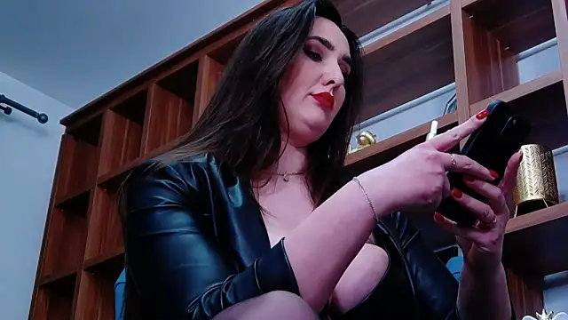 Snapshot of Mistress_Audrey chatting on 03-07-25, 05:29 Mistress Audrey online show from 03-07-25, 05:29