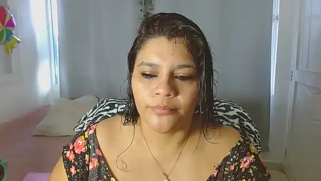 Selenna01 online show from 09-24-25, 01:03