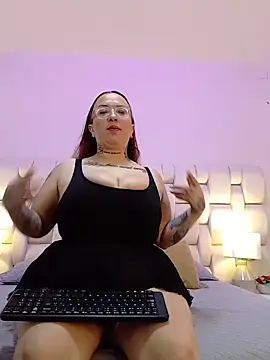 MiaYMolly online show from 09-27-25, 02:22