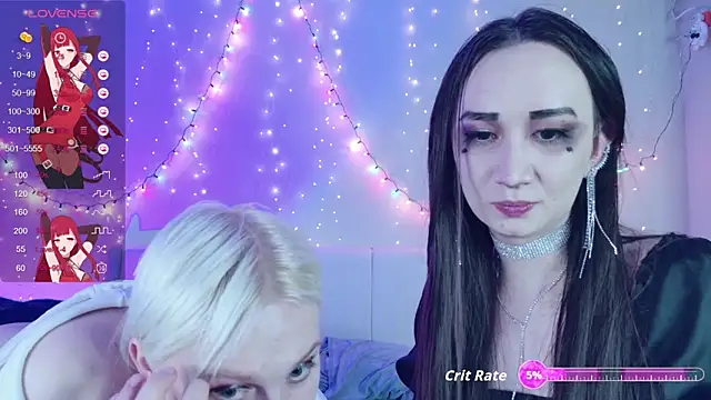 Snapshot of Evelyn_rabbit chatting on 10-27-25, 06:56 Evelyn rabbit online show from 10-27-25, 06:56