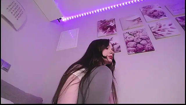 Agness sweet online show from 02-03-25, 08:24