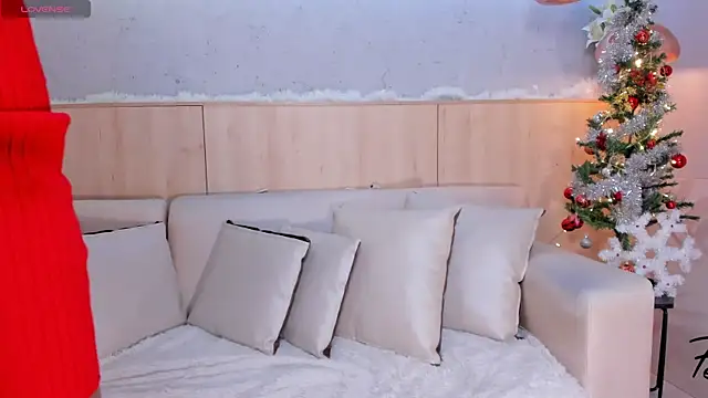 maryevans  online show from 12-02-24, 01:02