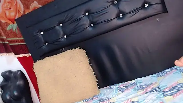 Snapshot of camilastar89 chatting on 11-19-25, 11:27 camilastar89 online show from 11-19-25, 11:27