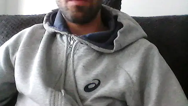 Snapshot of juju156111 chatting on 10-20-25, 01:55 juju156111 online show from 10-20-25, 01:55