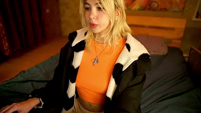 Allison Cuty online show from 10-04-25, 08:07