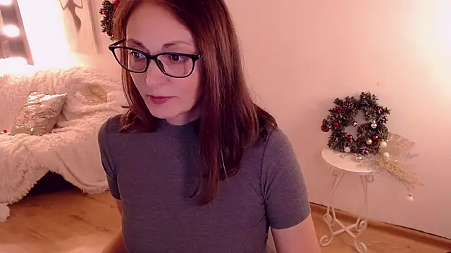 CaringSophie online show from 12-27-24, 05:20