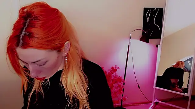 AnnieGOld  online show from 12-07-24, 10:39