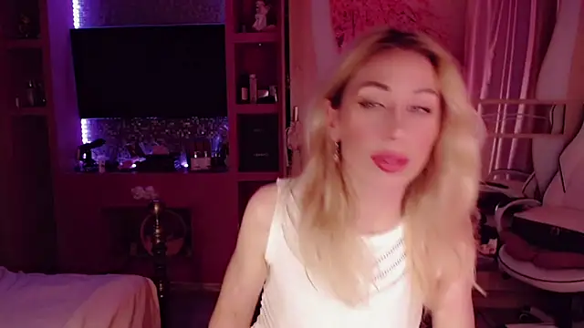 AnnieGOld  online show from 11-15-25, 11:32