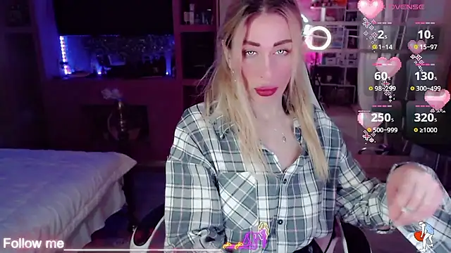 AnnieGOld  online show from 01-17-26, 10:46