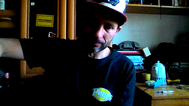 Snapshot of FireFox_Feel chatting on 03-18-25, 07:41 FireFox Feel online show from 03-18-25, 07:41