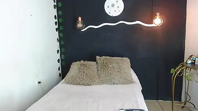 Snapshot of SexyKataShow chatting on 01-29-25, 03:44 SexyKataShow online show from 01-29-25, 03:44