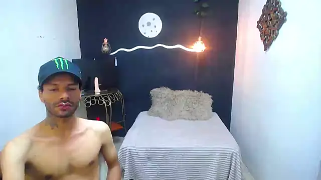 Snapshot of SexyKataShow chatting on 10-18-25, 09:21 SexyKataShow online show from 10-18-25, 09:21