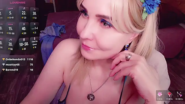 Snapshot of _unique_cam_ chatting on 03-15-25, 05:04 unique cam online show from 03-15-25, 05:04