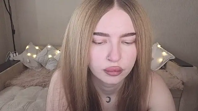 ViolettaLopez online show from 11-25-25, 10:26