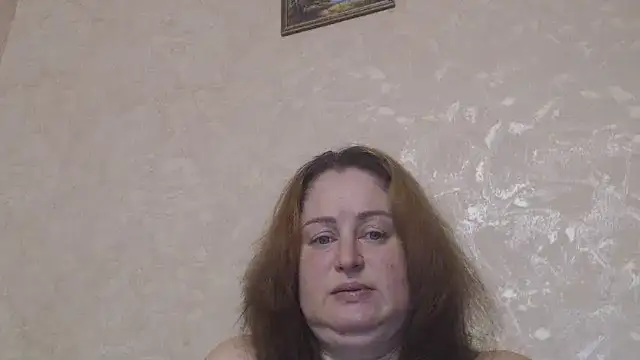 Amy August online show from 12-23-24, 06:44