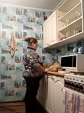 Amy August online show from 01-05-25, 04:27