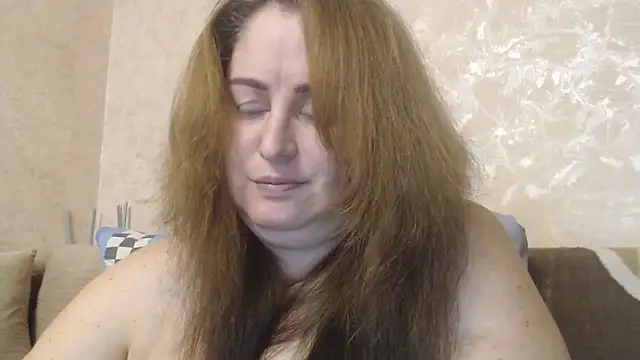 Amy August online show from 02-01-25, 12:37