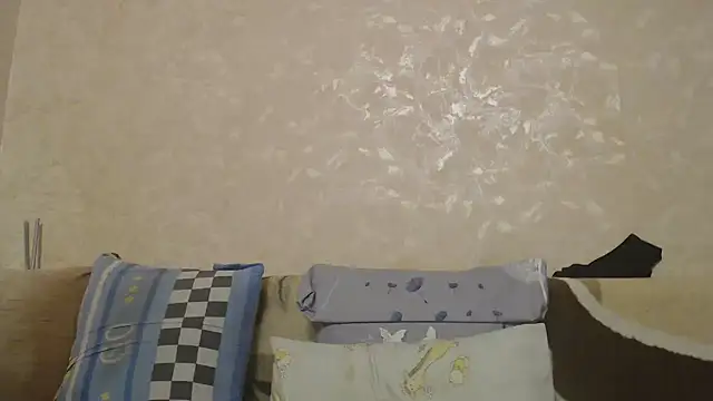 Amy August online show from 02-16-25, 04:21